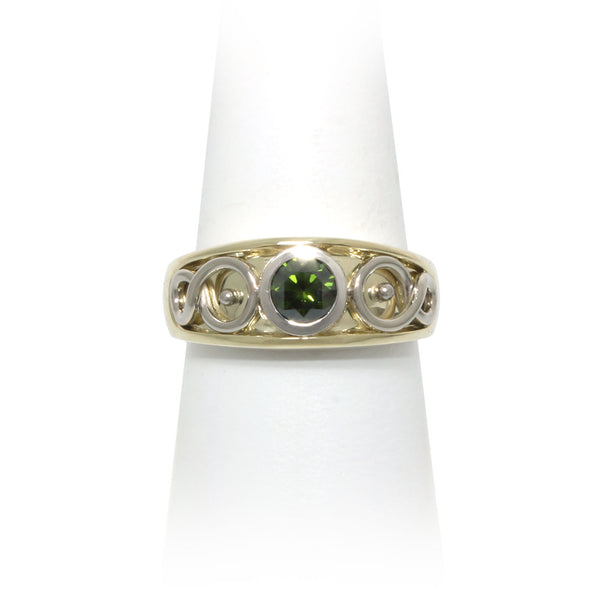 Size 8.5 - Green Diamond Ring