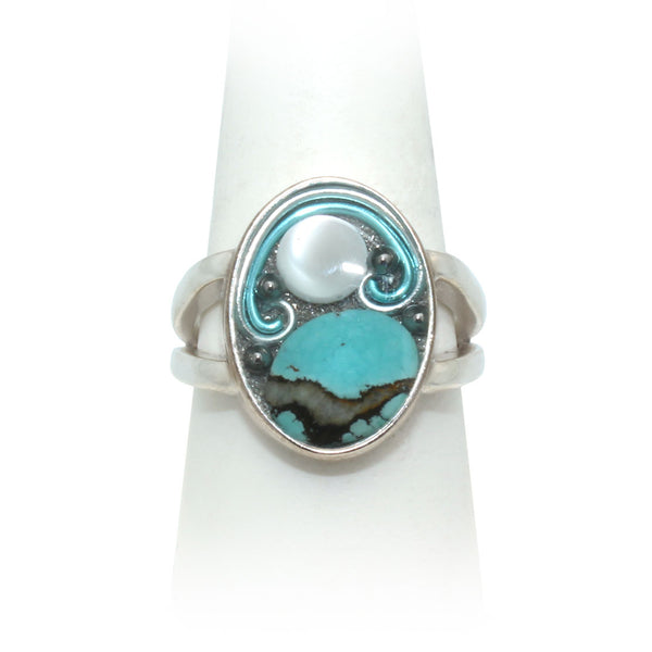 Size 10 - Turquoise & Mother of Pearl Ring